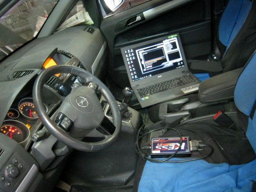 Opel Zafira B (Z18XER, Simtec 75.5) - Процесс чип-тюнинга, с помощью KESS v2
