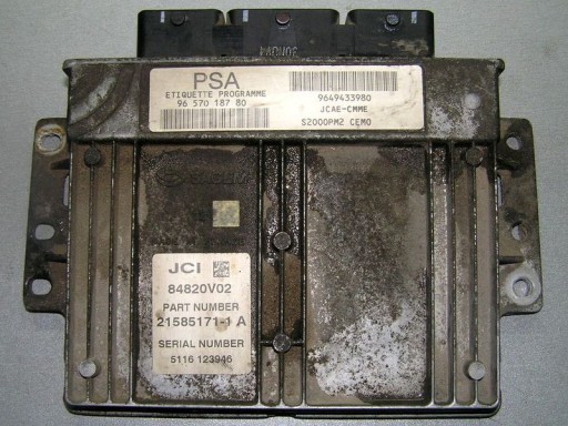 Sagem S2000PM2 - Внешний вид ЭБУ двигателя