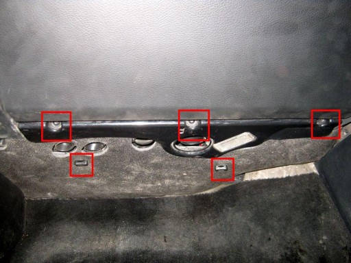 VW Passat CC - Снятие (вещевого ящика) бардачка