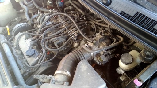 Kia Carnival 2.5L (Rover KV6) - Внешний вид двигателя